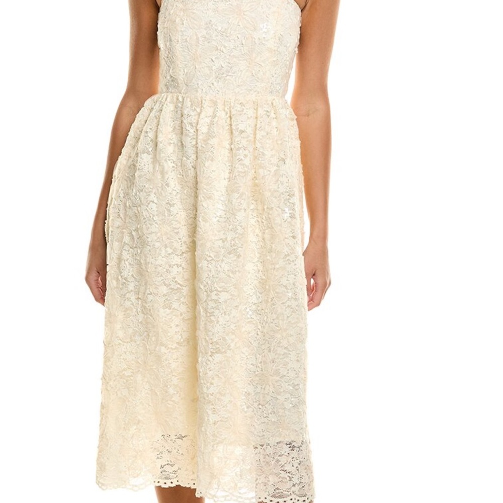 Chic Strapless Cream Lace Dress